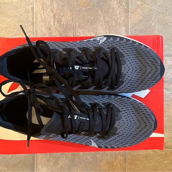 Nike Pegasus 7 Pegasus Turbo 2 Black
White Gunsmoke ( Like New) - Picture 5 of 7